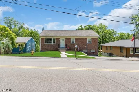 7 Cayuga Ave, Rockaway, NJ 07866