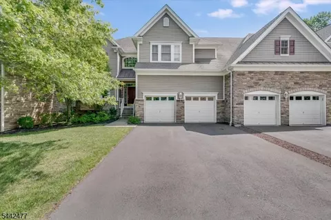 21 Whitbay Dr, West Orange, NJ 07052