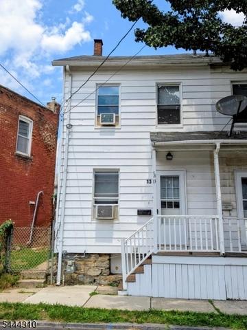 13 Lewis St, Phillipsburg, NJ 08865