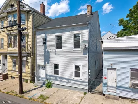 80 Wayne Ave, Paterson, NJ 07522