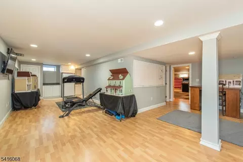 18 Stonycroft Rd, Wayne, NJ 07470 photo 31