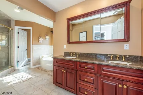 18 Stonycroft Rd, Wayne, NJ 07470 photo 20