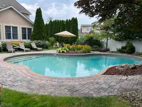 18 Stonycroft Rd, Wayne, NJ 07470 photo 3