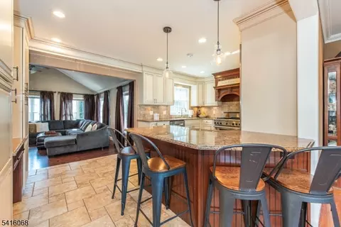 18 Stonycroft Rd, Wayne, NJ 07470 photo 6