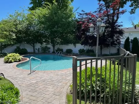 18 Stonycroft Rd, Wayne, NJ 07470 photo 33