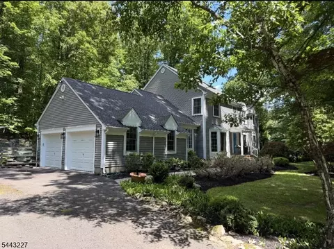 277 Fairview Ave, Long Valley, NJ 07853