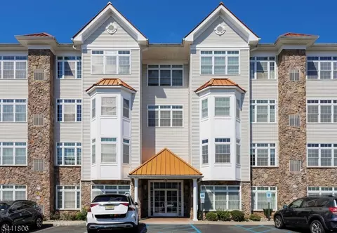 104 Elizabeth Ave, Linden, NJ 07036