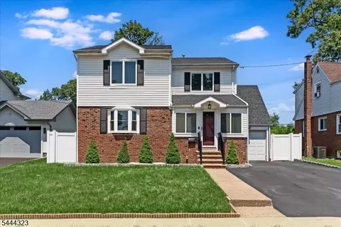 33-21 Southern Dr, Fair Lawn, NJ 07410