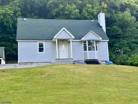 56 Glenwood Mt Rd, Sussex, NJ 07461