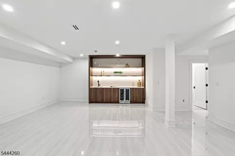 Other - 244 Washington Pl, Paramus, NJ 07652 photo 4 of 4
