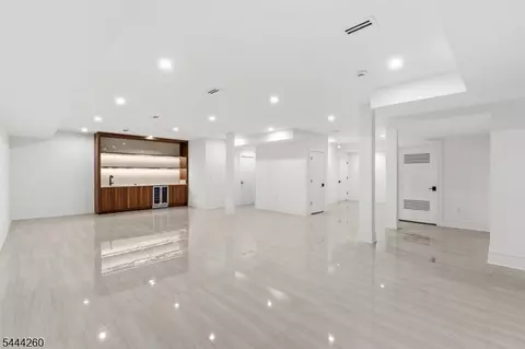 Other - 244 Washington Pl, Paramus, NJ 07652 photo 10 of 14