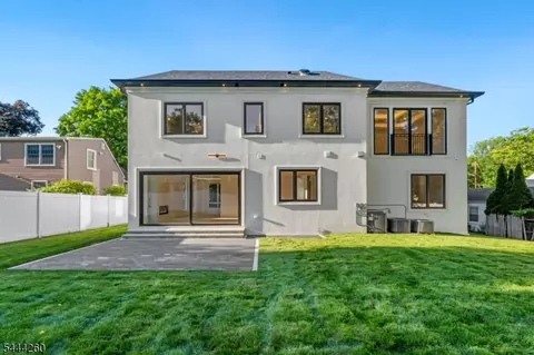 Exterior - 244 Washington Pl, Paramus, NJ 07652 photo 2 of 3