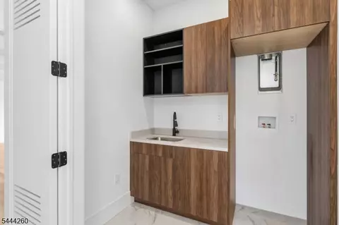 Other - 244 Washington Pl, Paramus, NJ 07652 photo 4 of 14