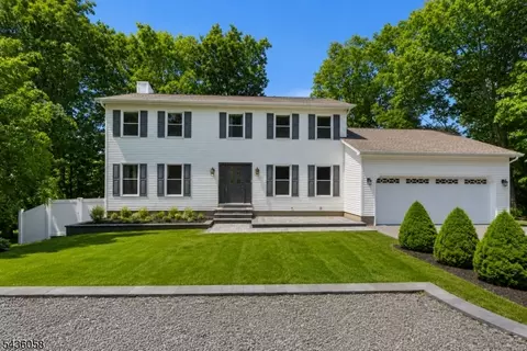 10 Tice Rd, Hewitt, NJ 07421