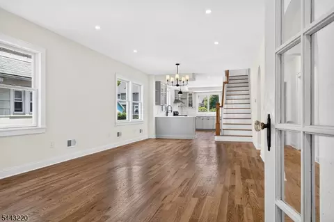 609 Harrison Ave, Roselle, NJ 07203