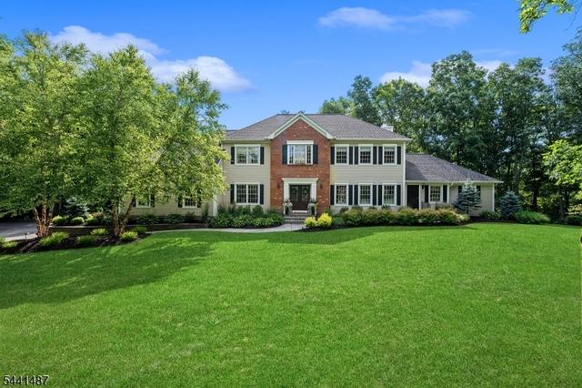 6 White Tail Ct, Stockholm, NJ 07460