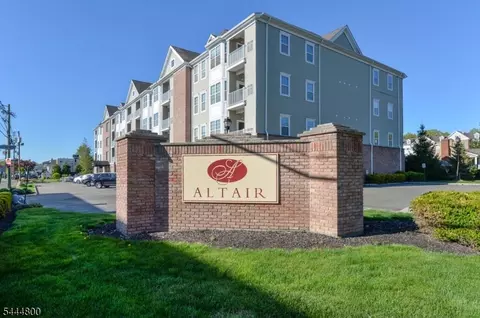 503 Bushes Ln, Elmwood Park, NJ 07407