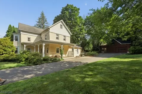 105 Harrison Ave, Roseland, NJ 07068
