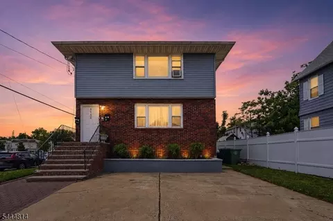 1134 Rivington St, Roselle, NJ 07203