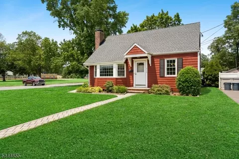 319 Edgeworth St, Middlesex, NJ 08846