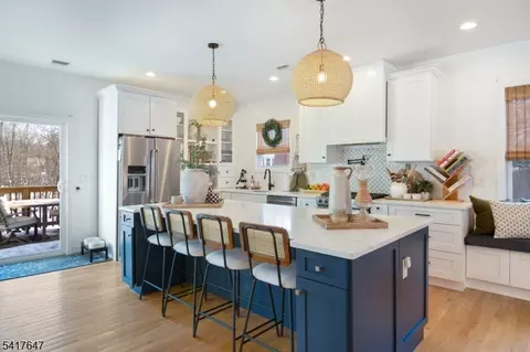9 Apache Trl, Rockaway, NJ 07866