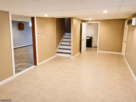 68 Carol Pl, Wayne, NJ 07470 photo 22