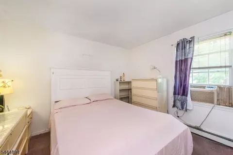 Bedroom - 19 Franklin Pl, Hackensack, NJ 07601 photo 3 of 6