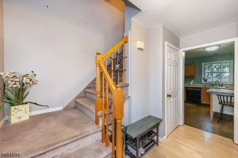 Entry Way - 19 Franklin Pl, Hackensack, NJ 07601 photo 2 of 2