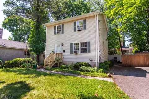 Exterior - 19 Franklin Pl, Hackensack, NJ 07601 photo 5 of 8