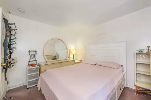 Bedroom - 19 Franklin Pl, Hackensack, NJ 07601 photo 4 of 6