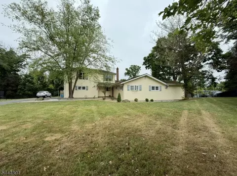 24 Beardslee Rd, Hillsborough, NJ 08844