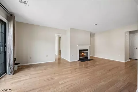 2902 Hemlock Pl, Basking Ridge, NJ 07920 photo 5