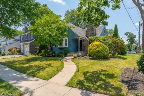 358 Galloping Hill Rd, Roselle Park, NJ 07204