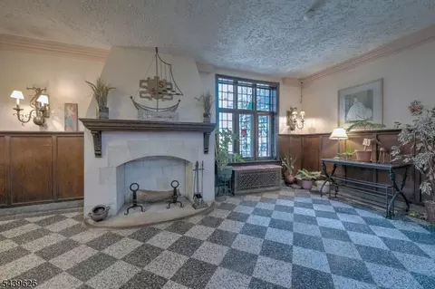 55 Randolph Pl UNIT 105, City Of Orange Twp, NJ 07079