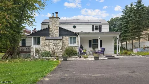 49 Hillcrest Dr, Great Meadows, NJ 07838