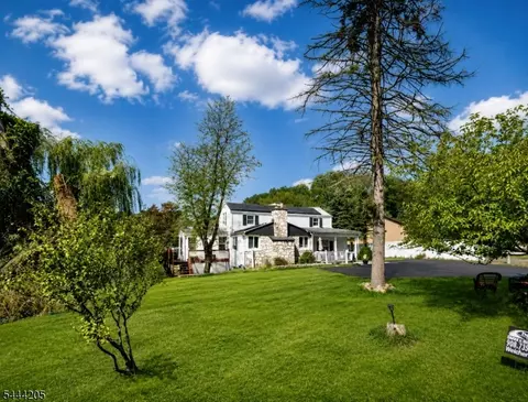 49 Hillcrest Dr, Great Meadows, NJ 07838