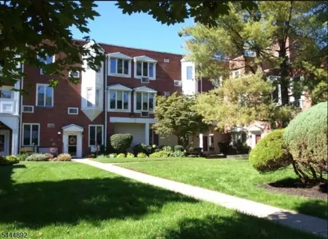 520 Turnpike C218 #218, Pequannock Twp, NJ 07444