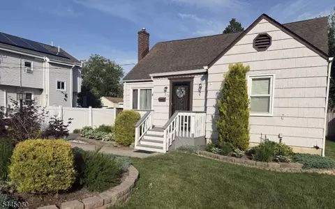 232 N Jackson Ave, North Plainfield, NJ 07060