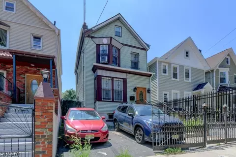 136 Sylvan Ave, Newark, NJ 07104