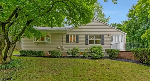 167 Division Ave, Millington, NJ 07946