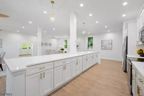 125 Main St, Hampton, NJ 08827 photo 8