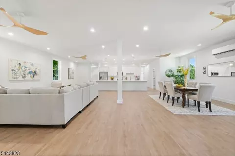 125 Main St, Hampton, NJ 08827 photo 2