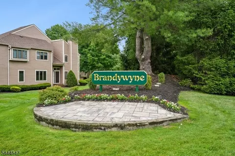 81 Gabriel Dr, Montville, NJ 07045