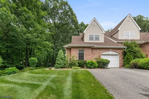 135 Richmond Rd, West Milford, NJ 07480