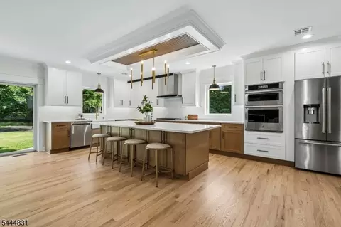122 Stanmore Pl, Westfield, NJ 07090