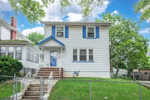 42 Delaware Ave, Bloomfield, NJ 07003