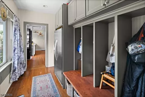 Entry Way - 1330 Great Rd, Montgomery Twp, NJ 08558 photo 2 of 2