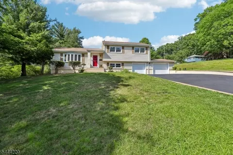 54 Mountainview Dr, Cedar Grove, NJ 07009
