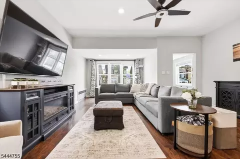 22 Naden Ave, Irvington, NJ 07111