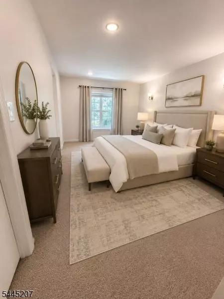 Bedroom - 231 Mcauliffe Ct, Franklin Twp, NJ 08873 photo 1 of 2